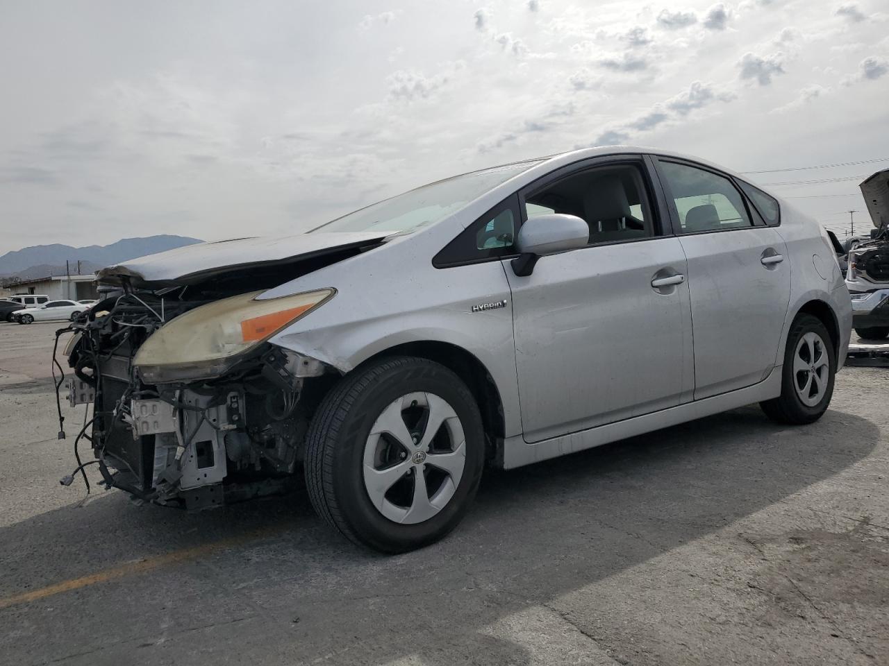 TOYOTA PRIUS 2012