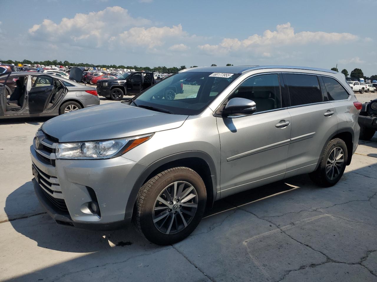 TOYOTA HIGHLANDER 2017