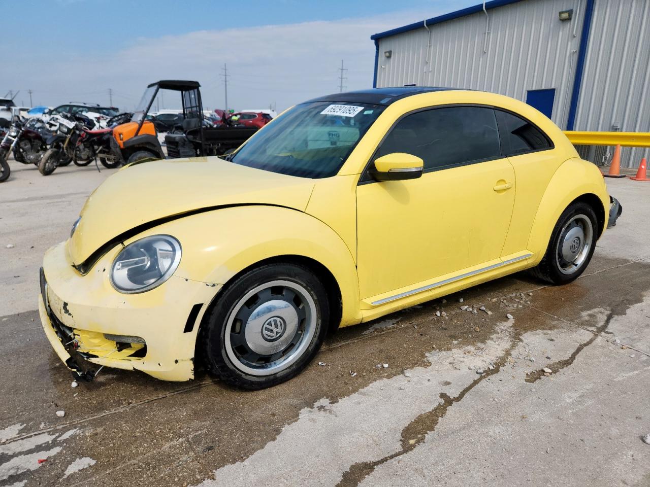 VOLKSWAGEN BEETLE 2012