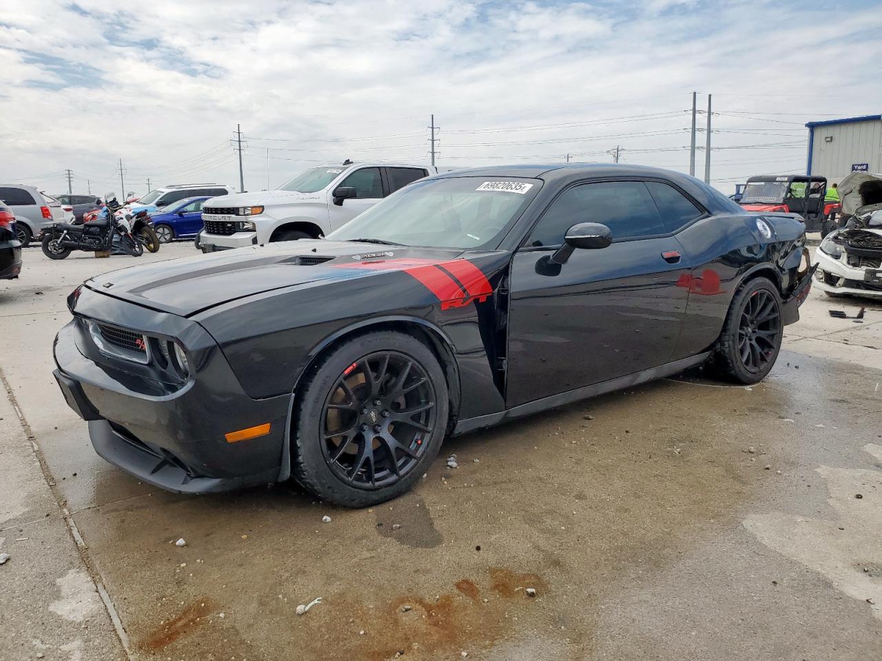 DODGE CHALLENGER 2013