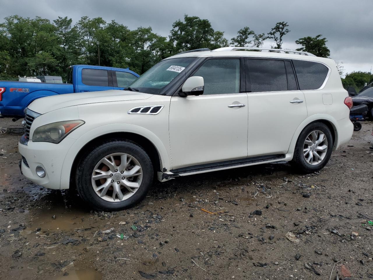 INFINITI QX56 2011
