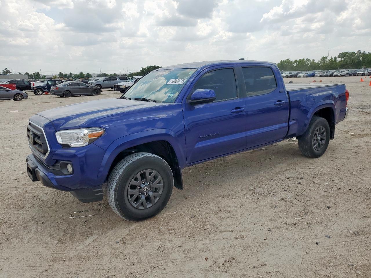 TOYOTA TACOMA DOU 2023