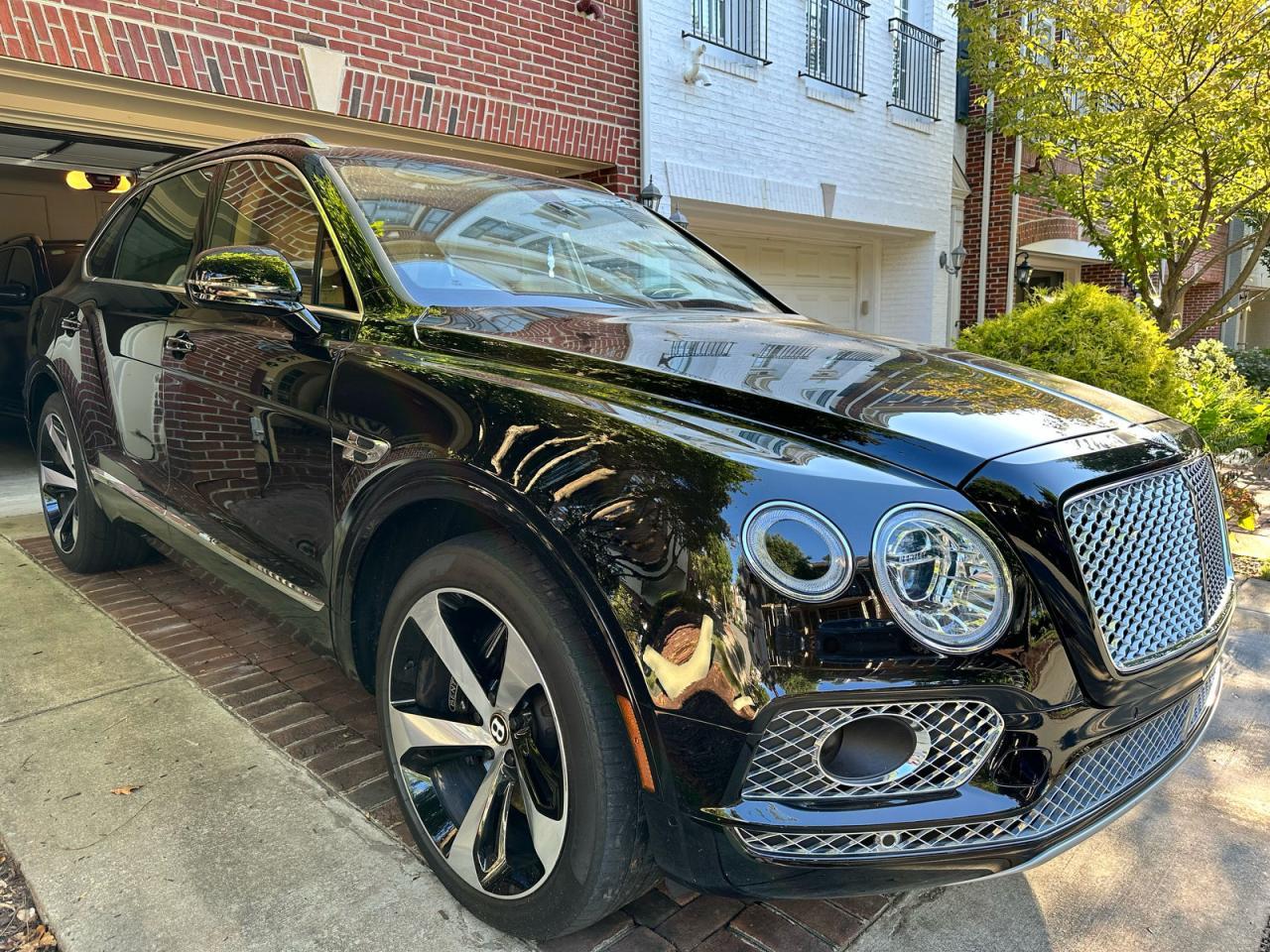BENTLEY BENTAYGA 2019