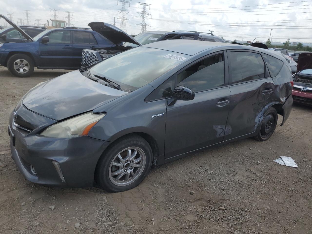 TOYOTA PRIUS V 2012