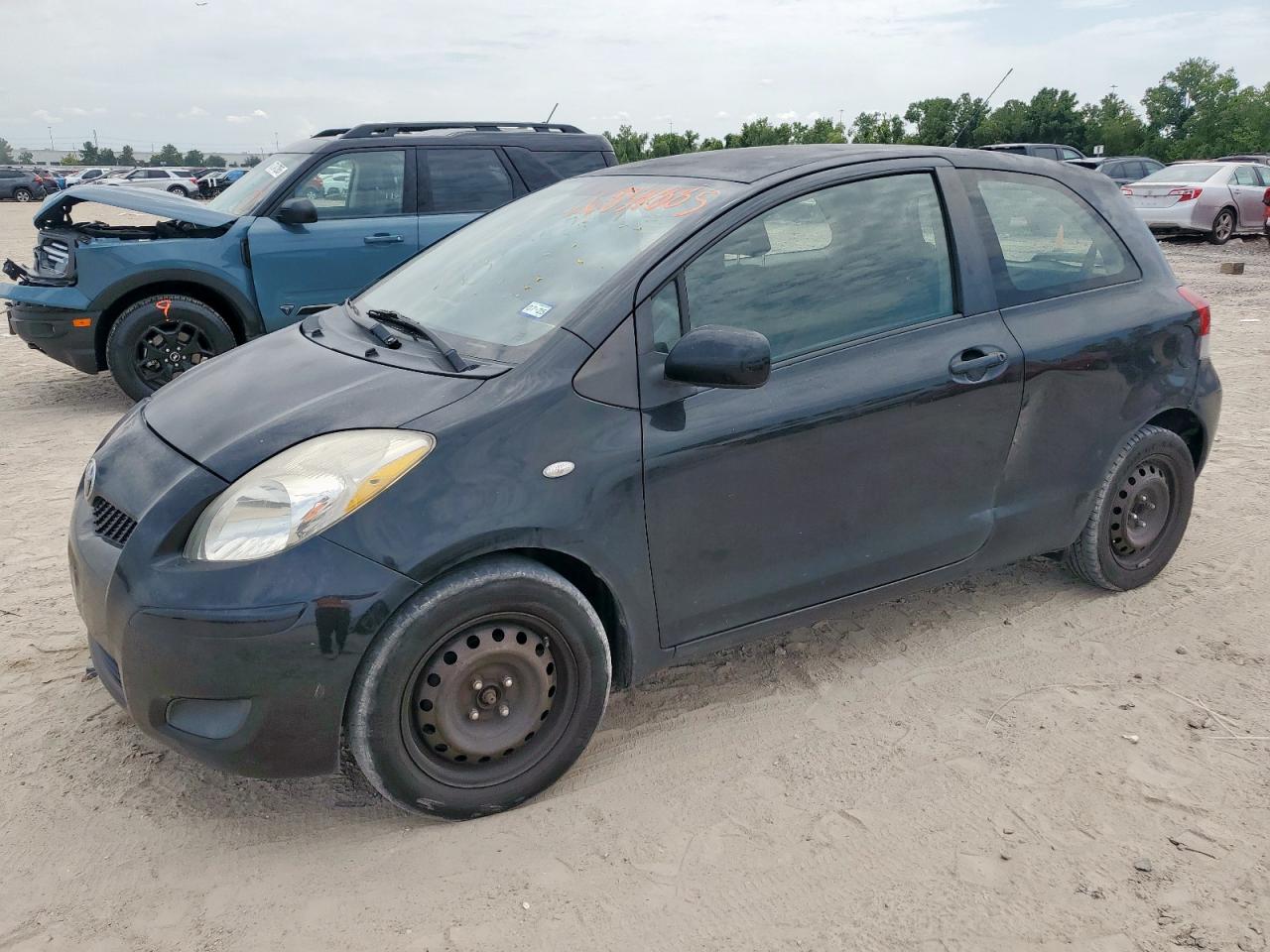TOYOTA YARIS 2011