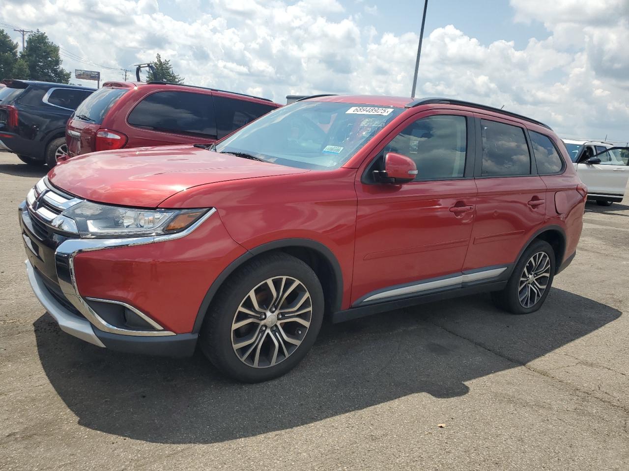 MITSUBISHI OUTLANDER 2016