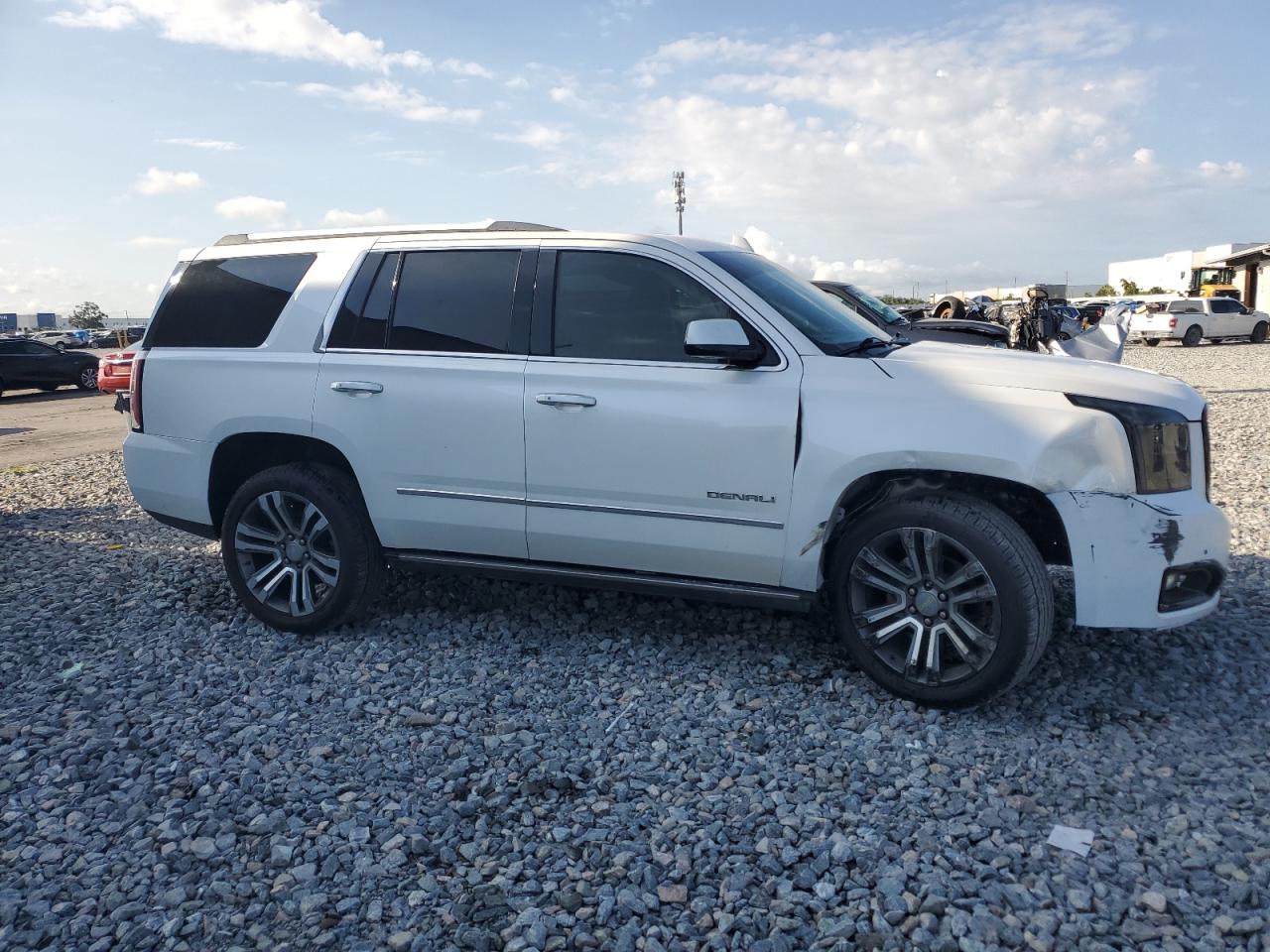 GMC YUKON DENALI 2019