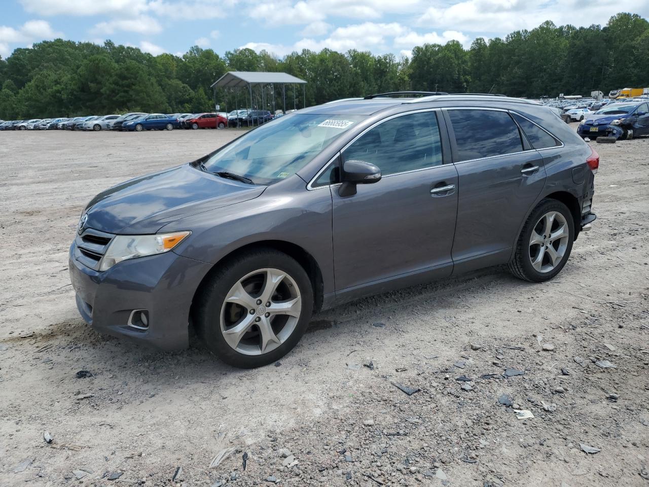 TOYOTA VENZA LE 2014