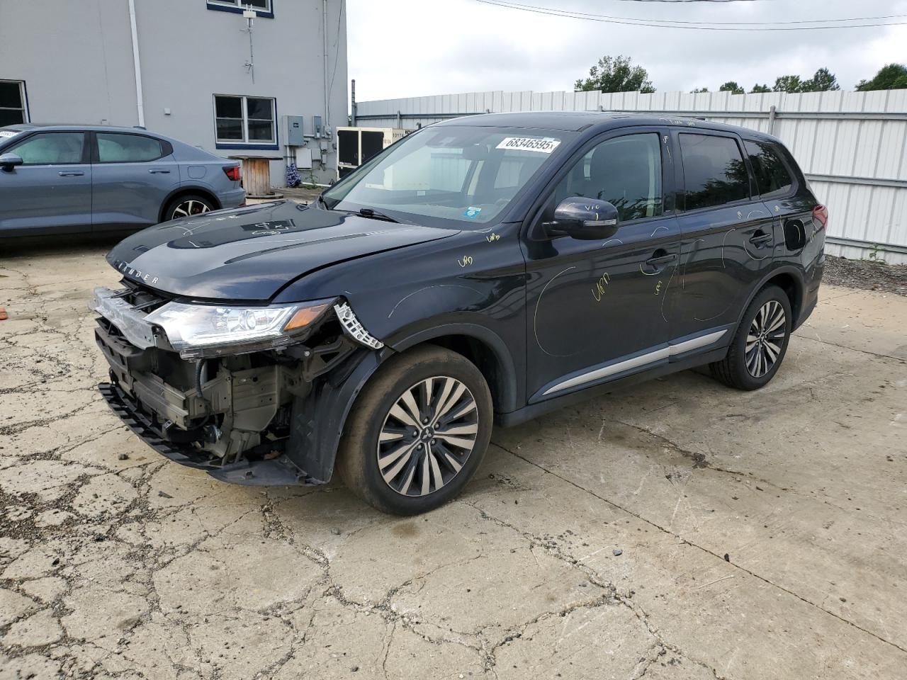 MITSUBISHI OUTLANDER SE 2020