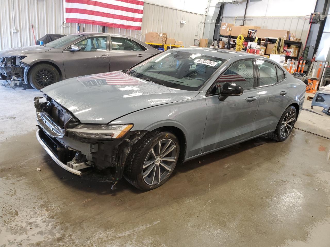 VOLVO S60 2022