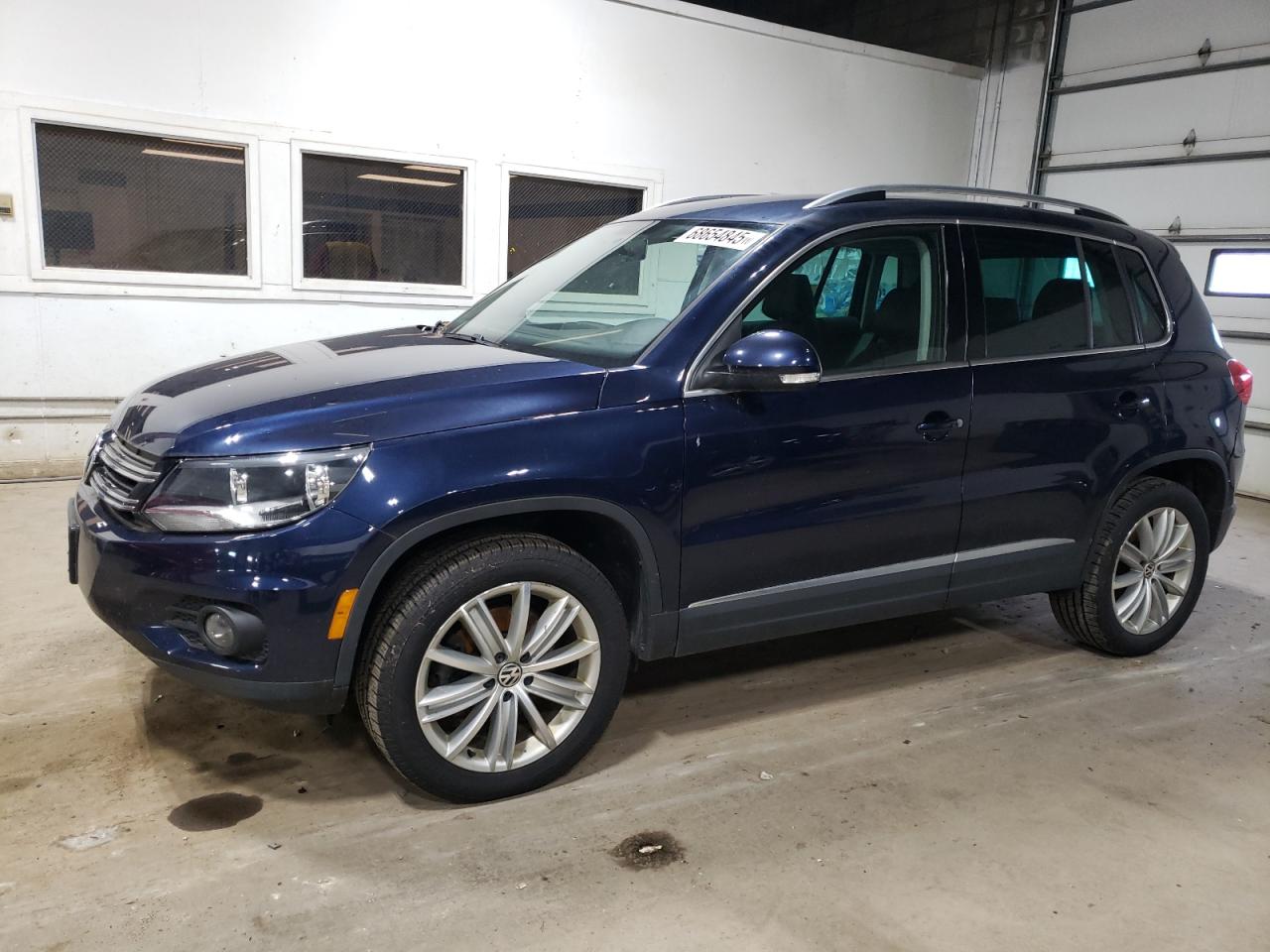 VOLKSWAGEN TIGUAN S 2014