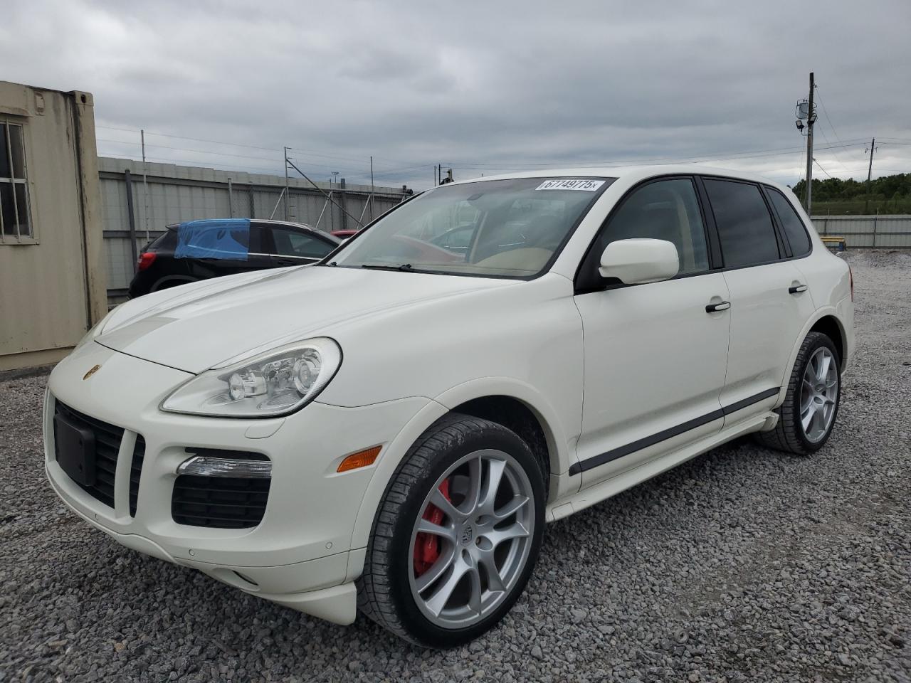 PORSCHE CAYENNE GT 2010