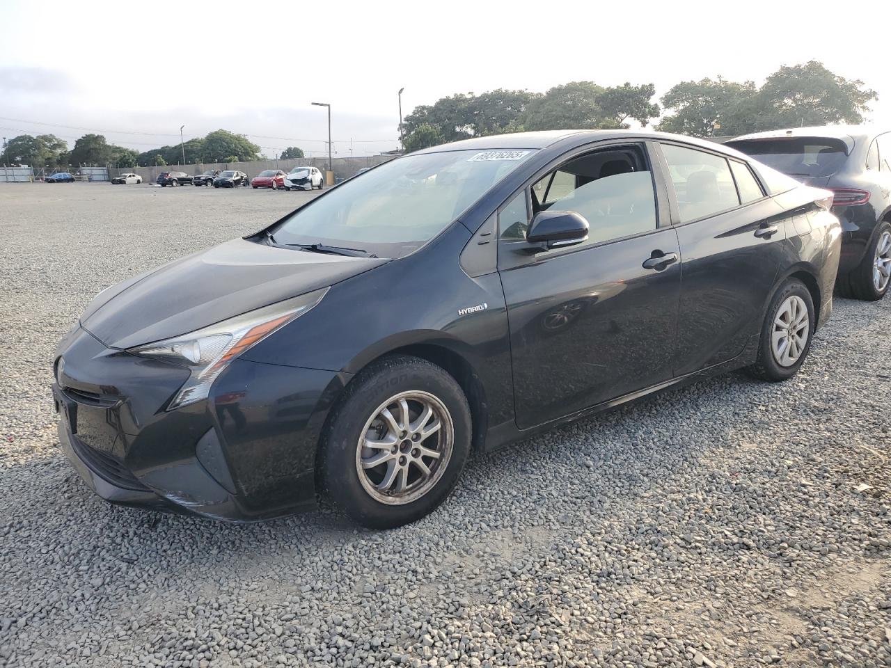 TOYOTA PRIUS 2017
