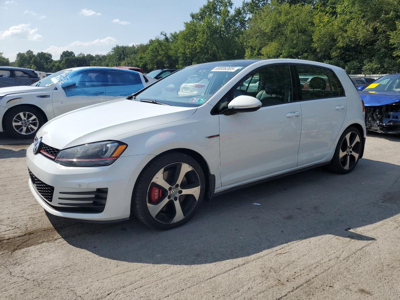 VOLKSWAGEN GTI 2015