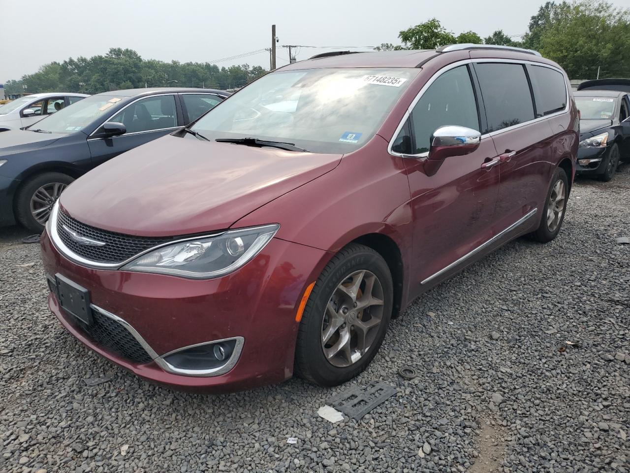 CHRYSLER PACIFICA L 2017