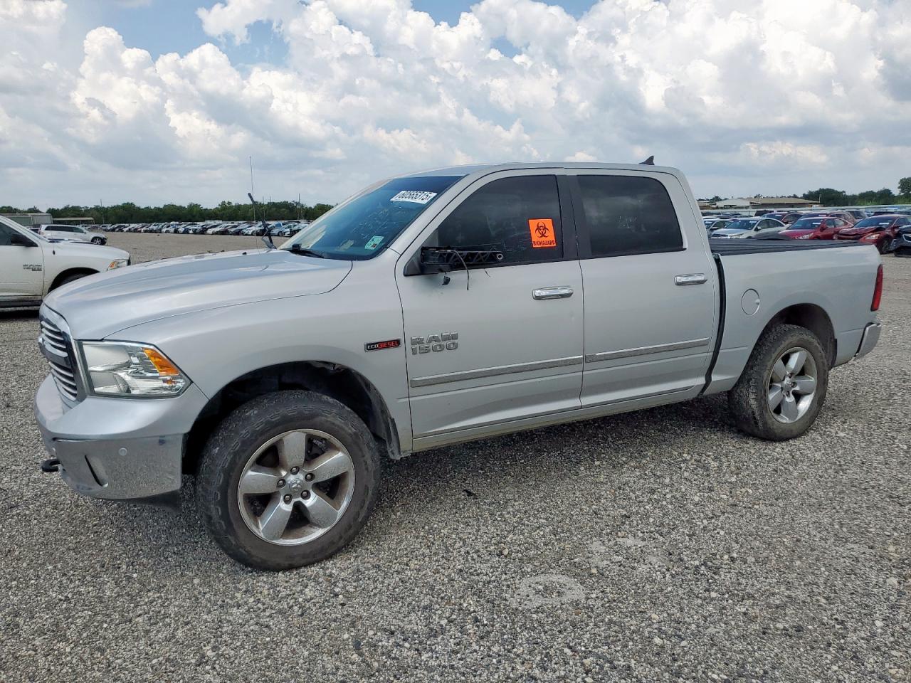RAM 1500 SLT 2016