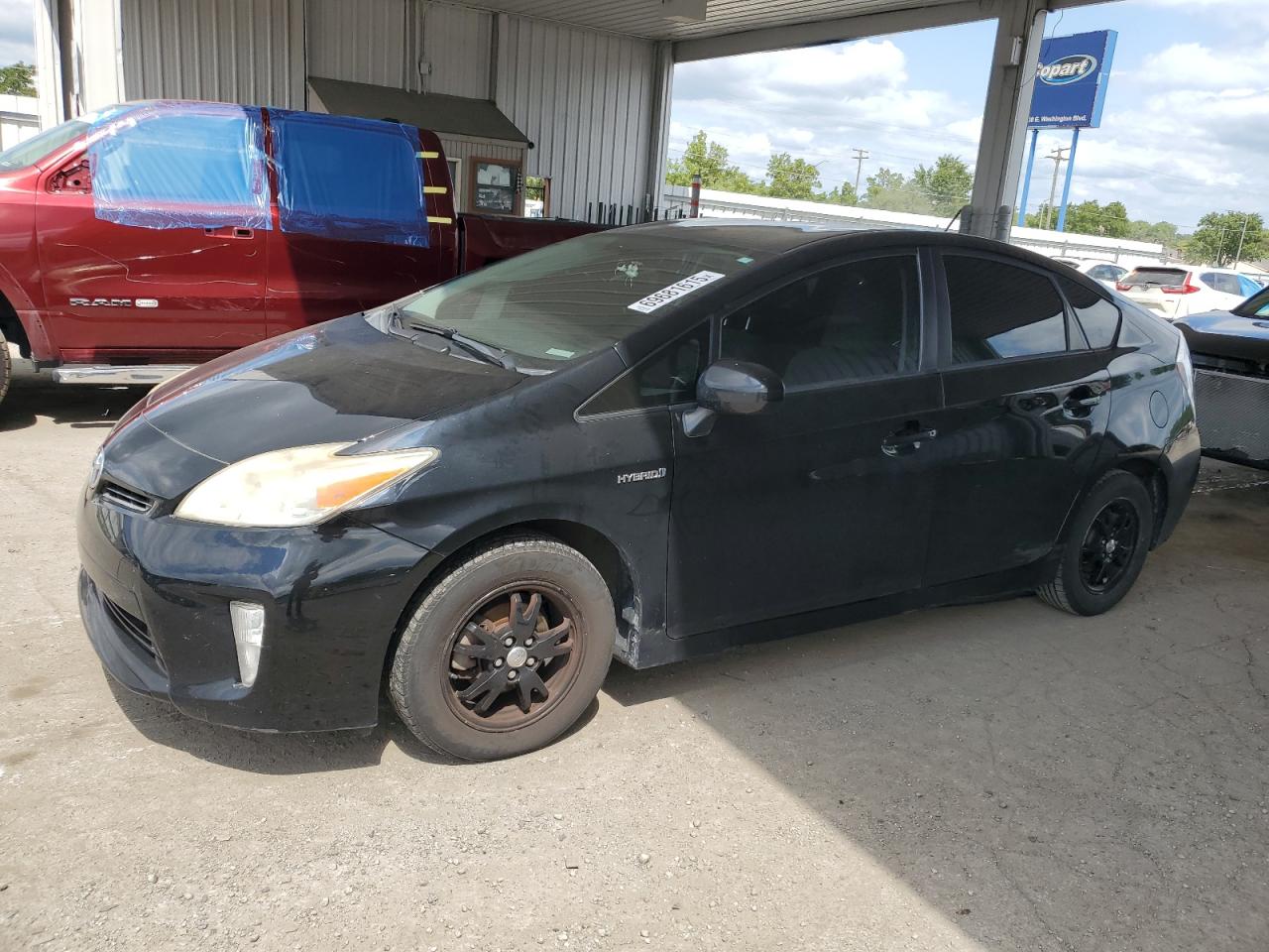 TOYOTA PRIUS 2013