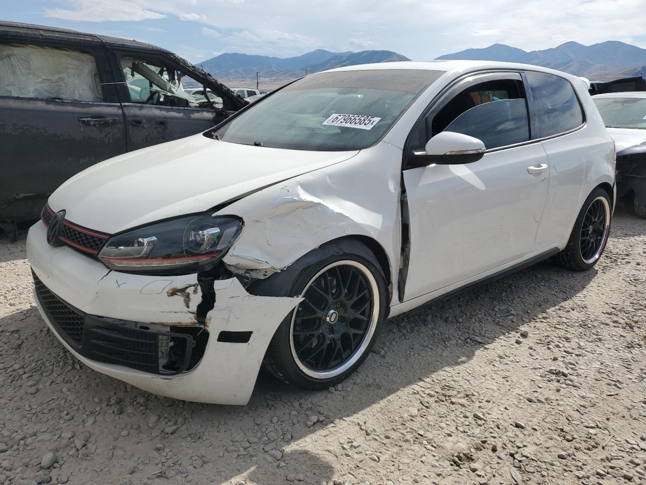 VOLKSWAGEN GTI 2011