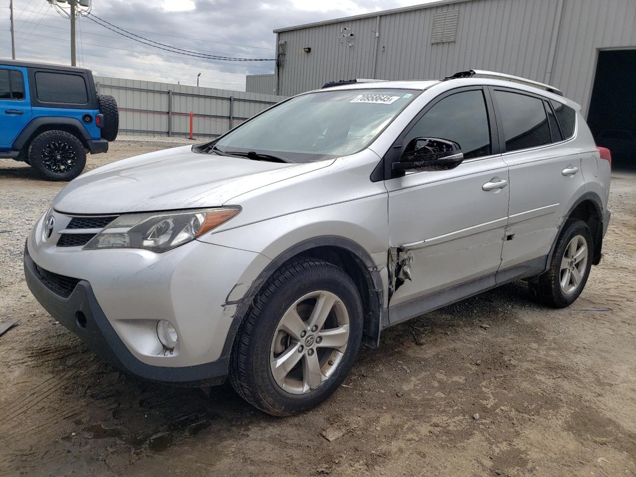 TOYOTA RAV4 XLE 2015