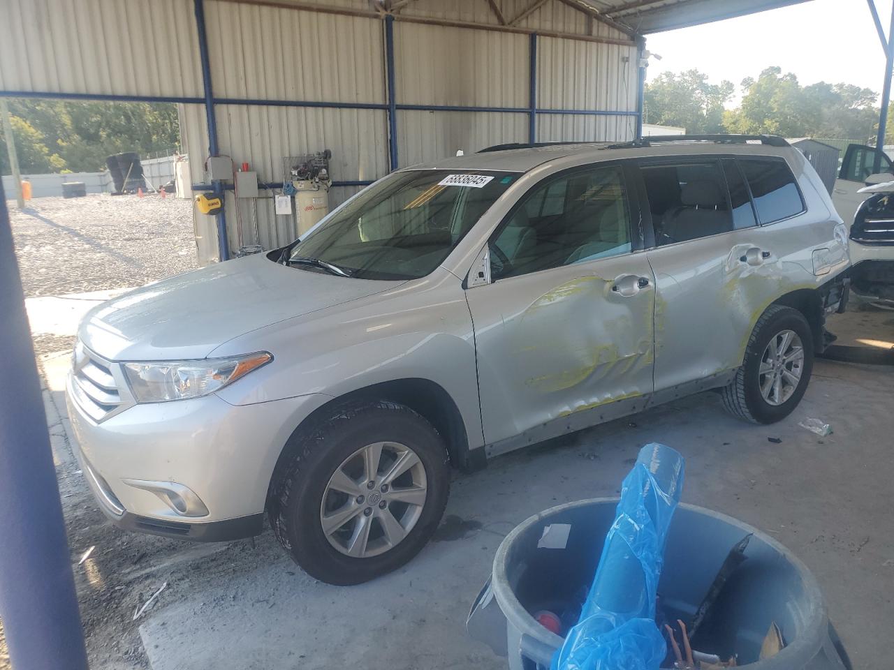 TOYOTA HIGHLANDER 2011