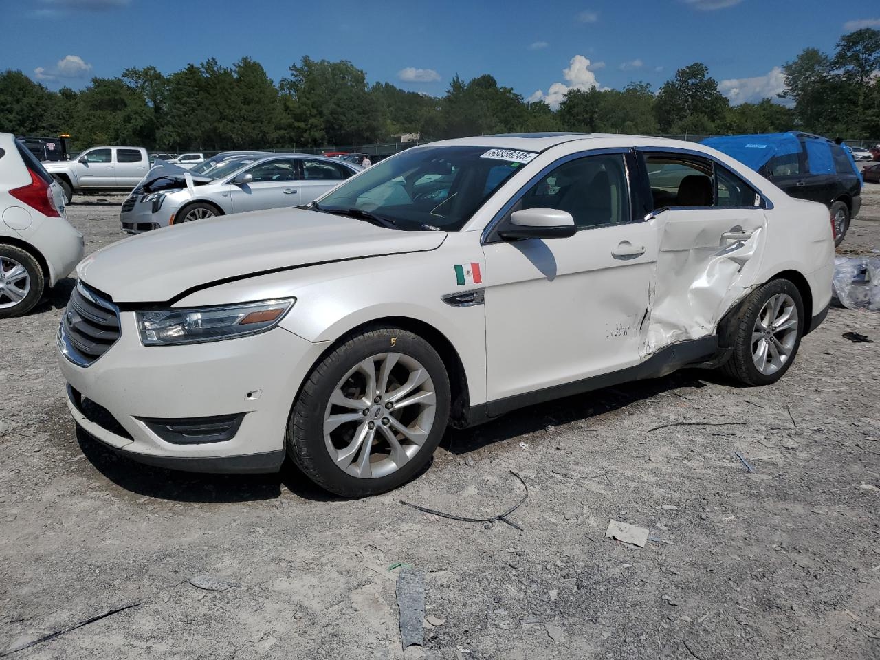 FORD TAURUS SEL 2013