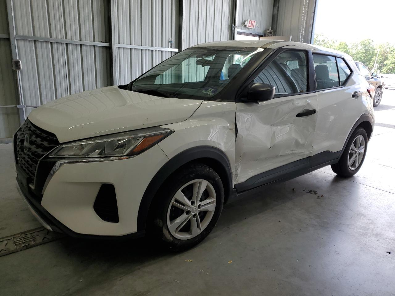 NISSAN KICKS S 2024