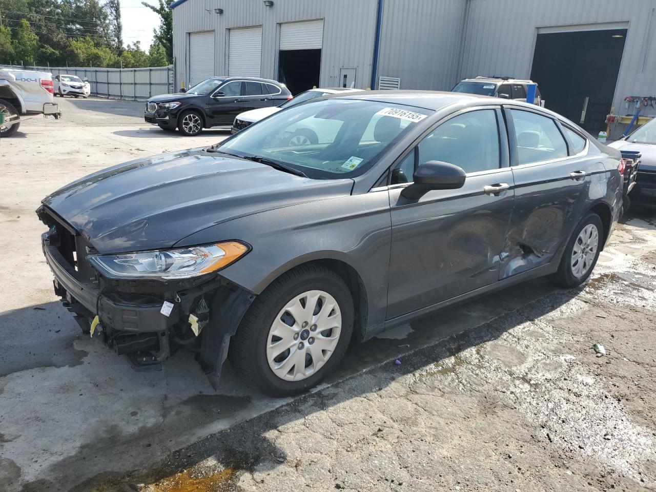 FORD FUSION S 2019