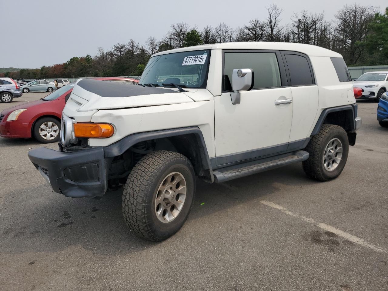 TOYOTA FJ CRUISER 2013
