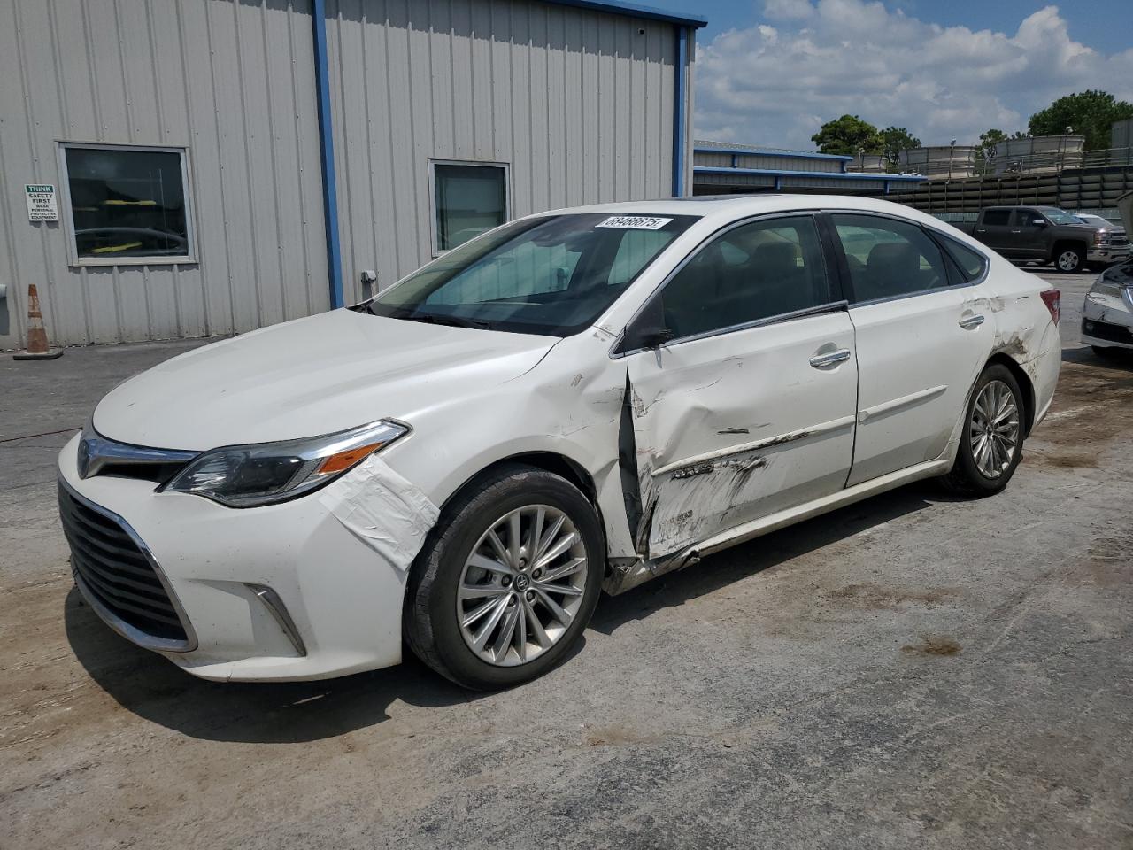 TOYOTA AVALON HYBRID 2018