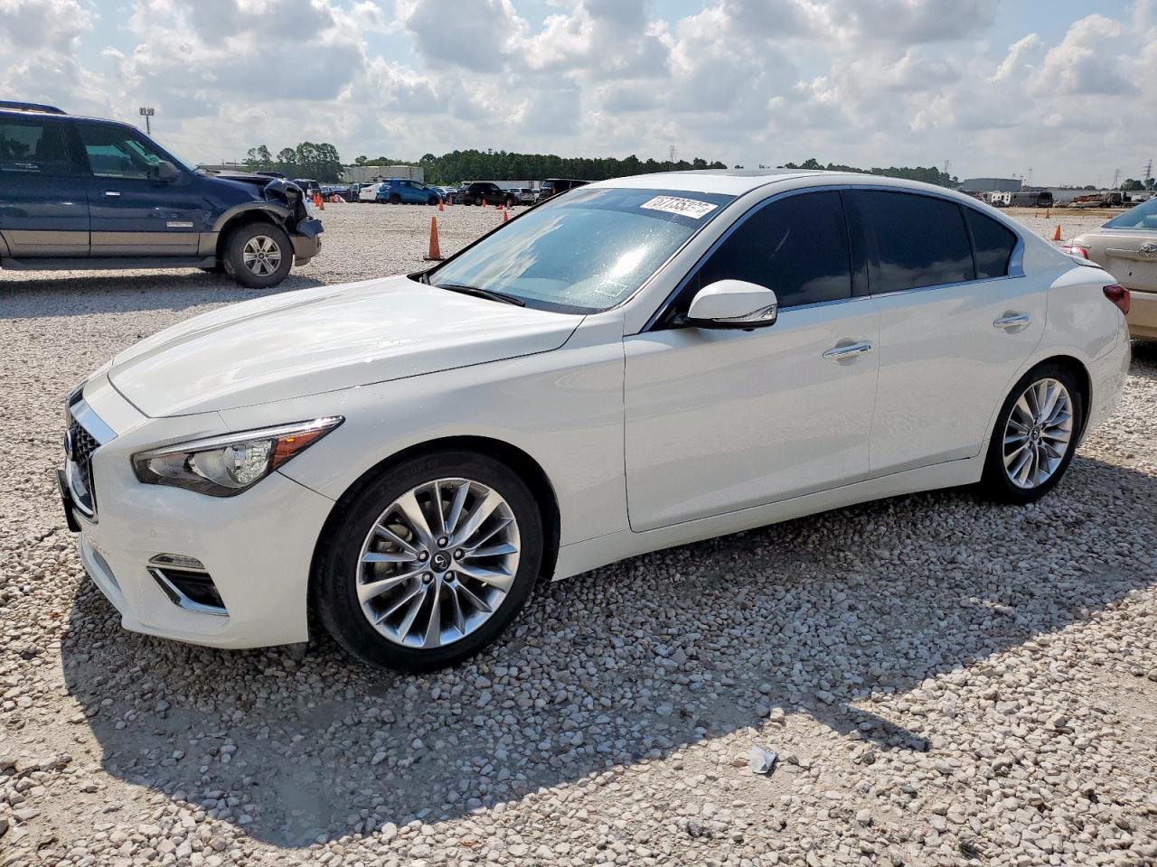 INFINITI Q50 LUXE 2021