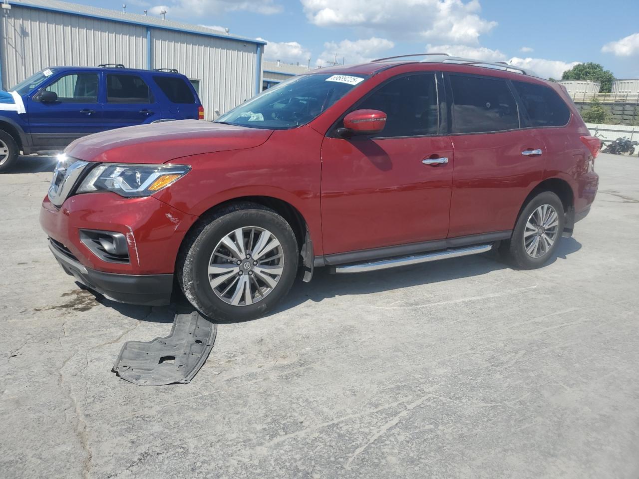 NISSAN PATHFINDER 2018