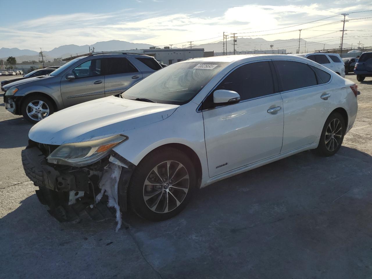 TOYOTA AVALON HYBRID 2016