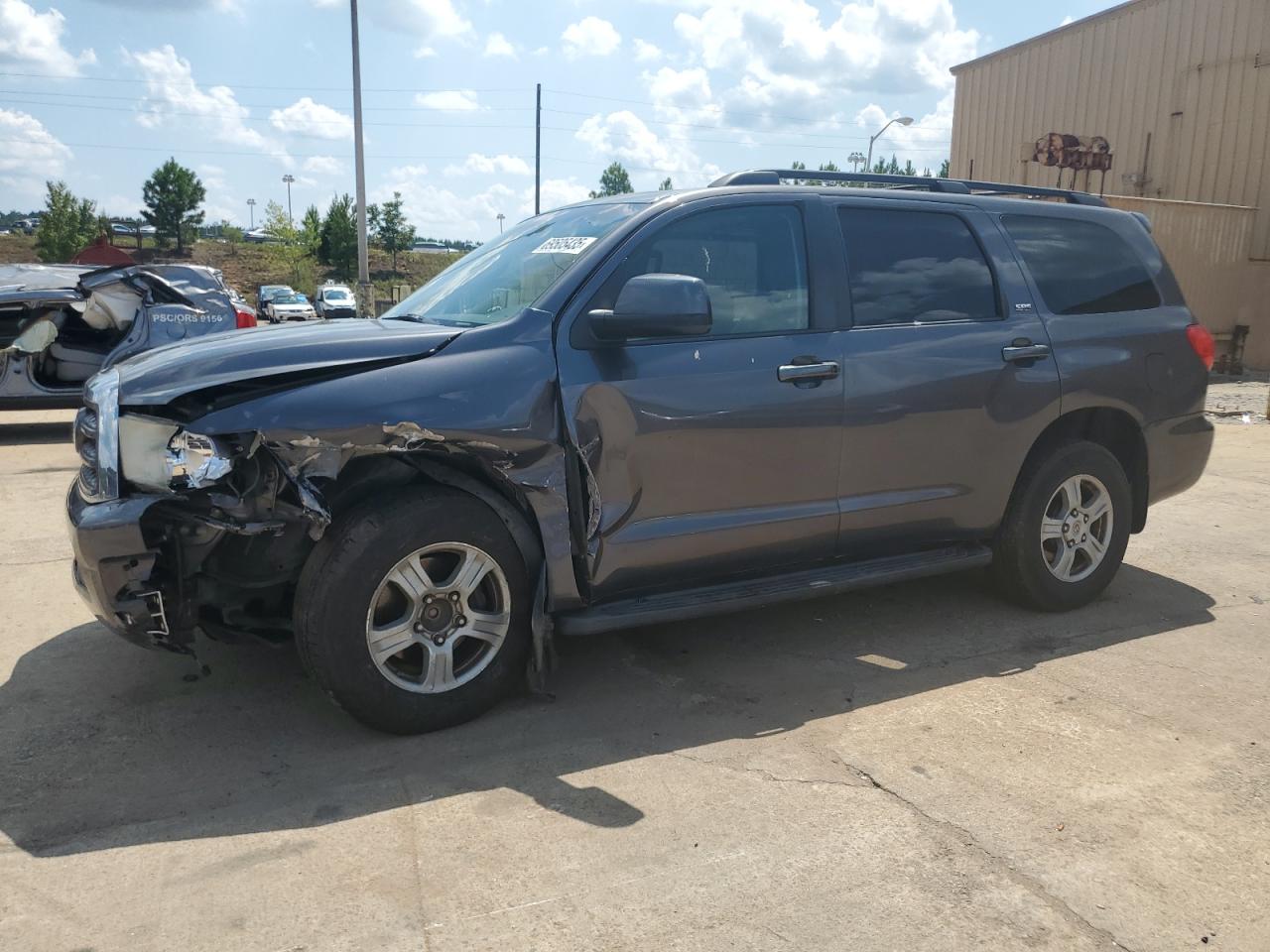 TOYOTA SEQUOIA SR 2011