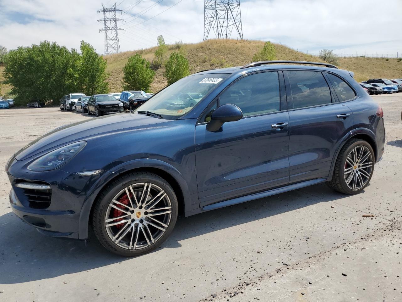 PORSCHE CAYENNE GTS 2013
