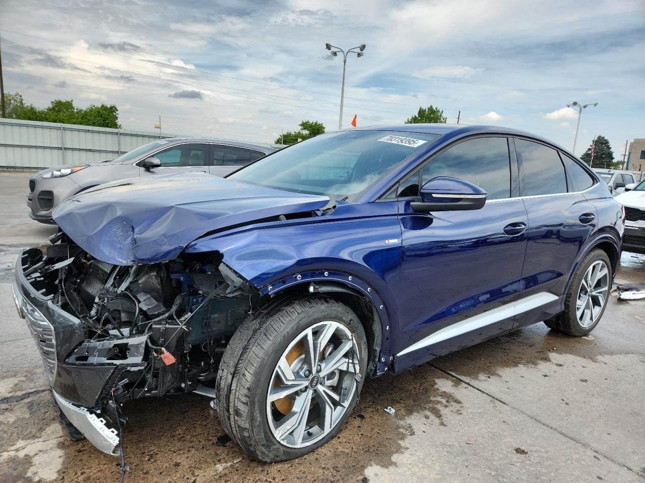 AUDI Q4 E-TRON 2024