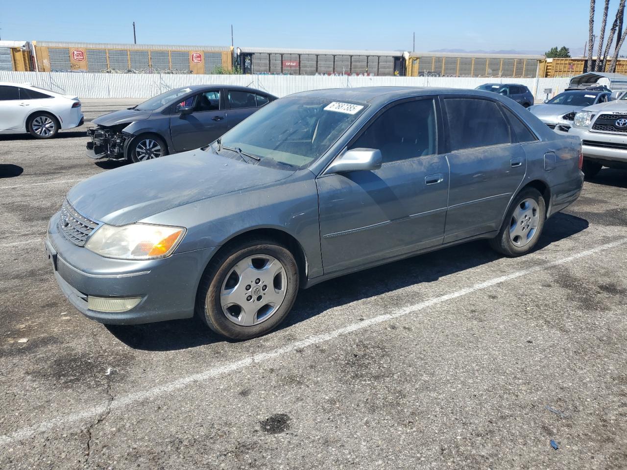 TOYOTA AVALON XL 2004