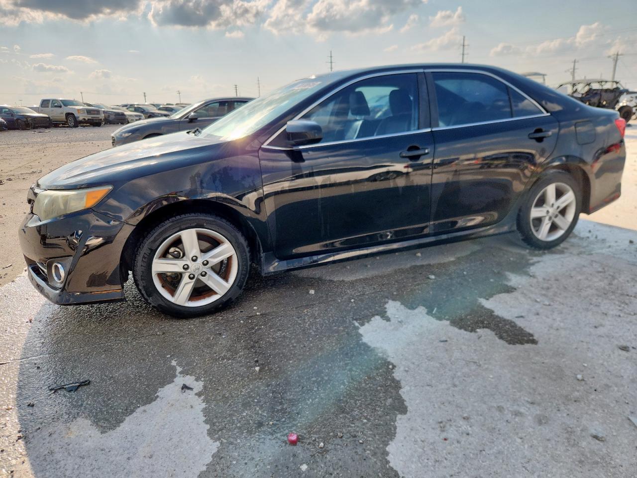 TOYOTA CAMRY L 2014