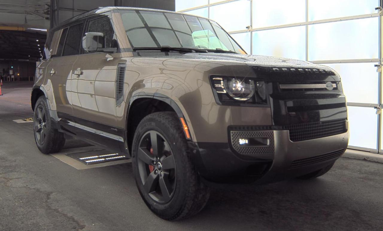 LAND ROVER DEFENDER 1 2020