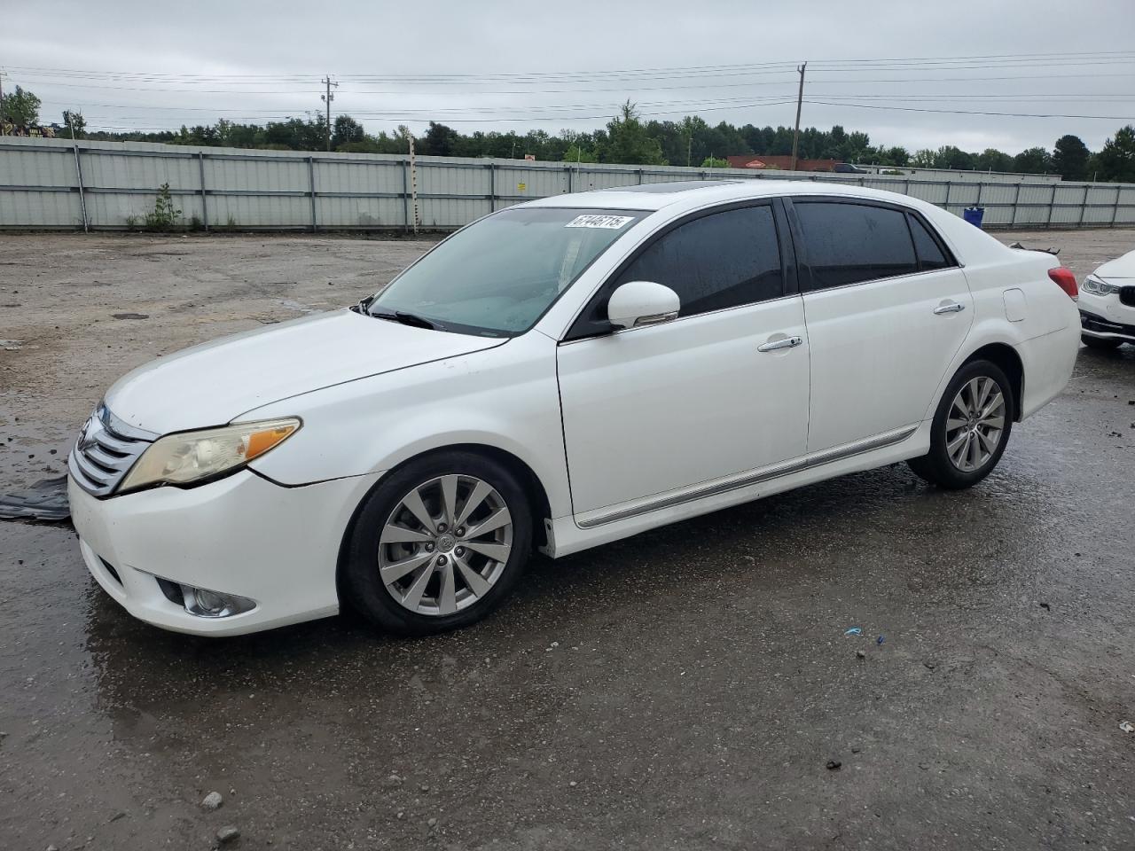 TOYOTA AVALON BAS 2011