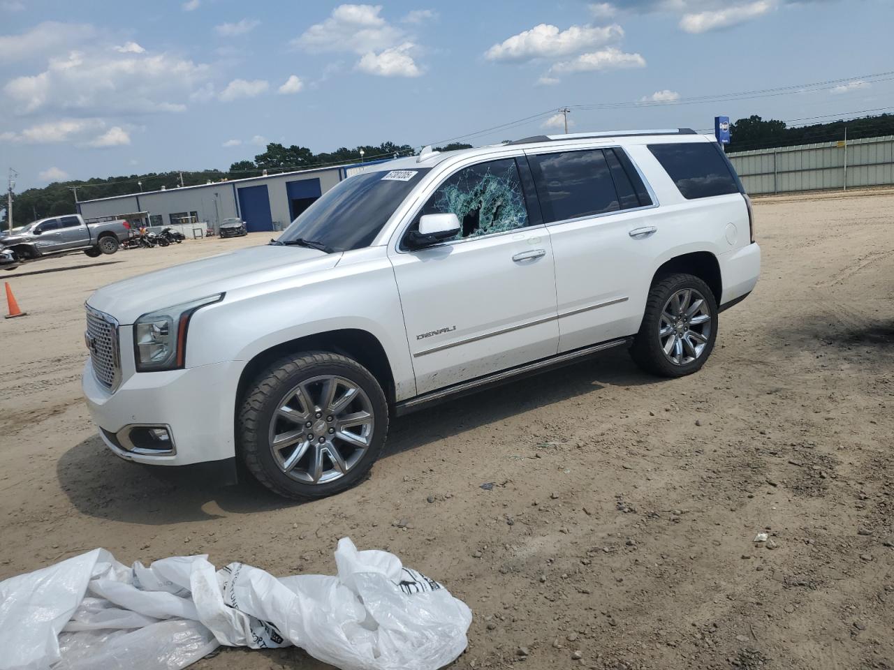 GMC YUKON DENA 2016