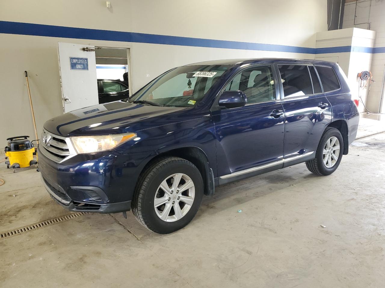 TOYOTA HIGHLANDER 2013