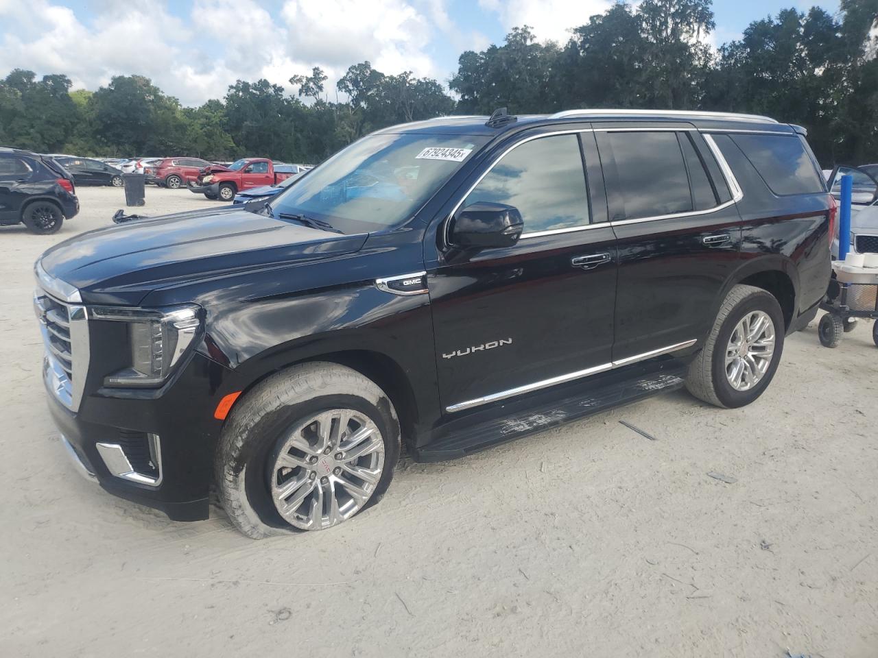 GMC YUKON SLT 2021