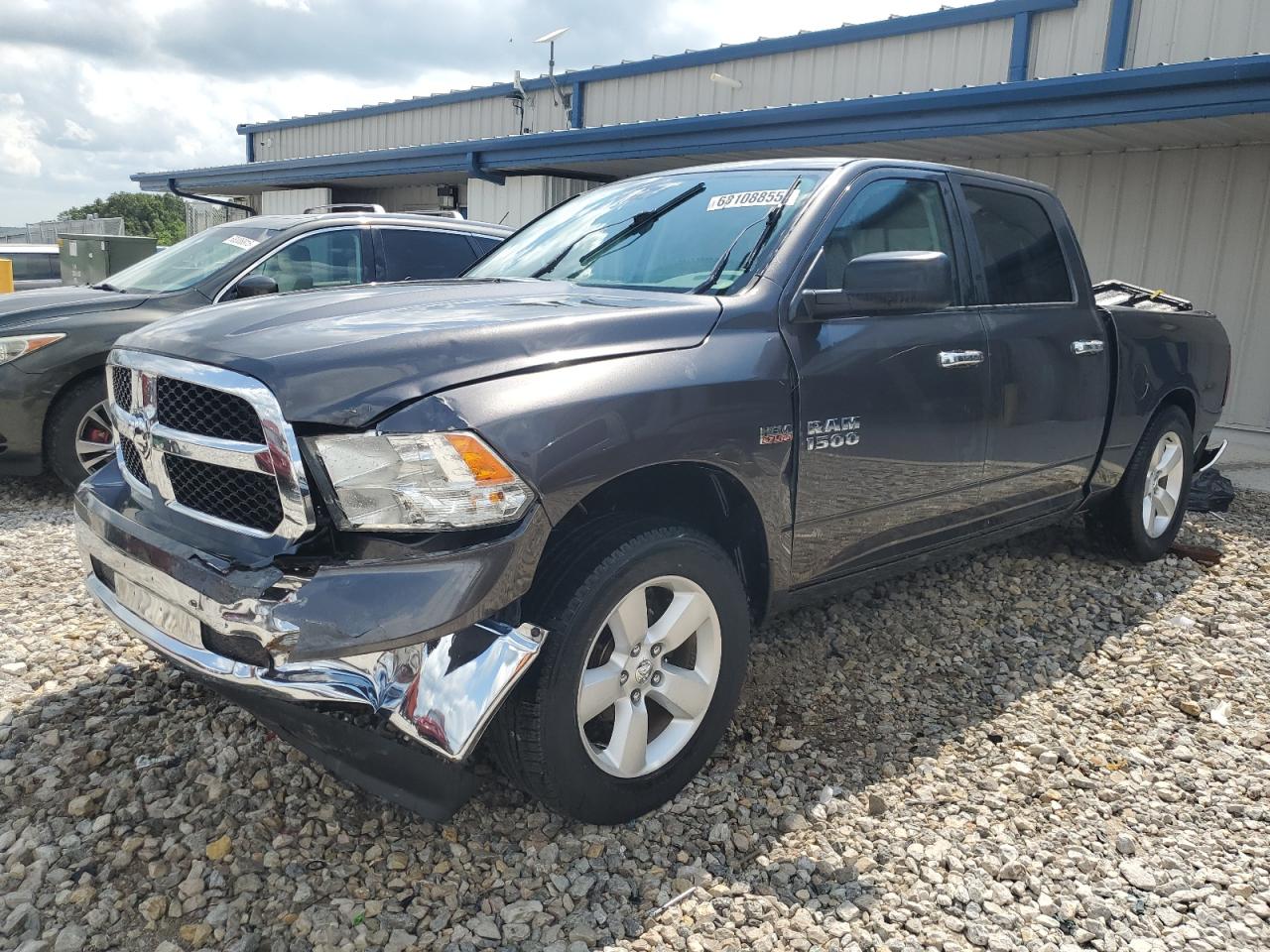 RAM 1500 SLT 2017
