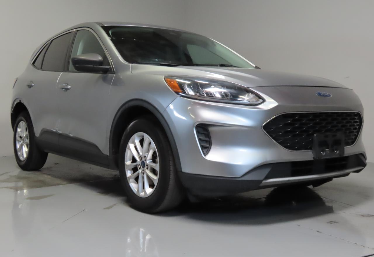 FORD ESCAPE SE 2022