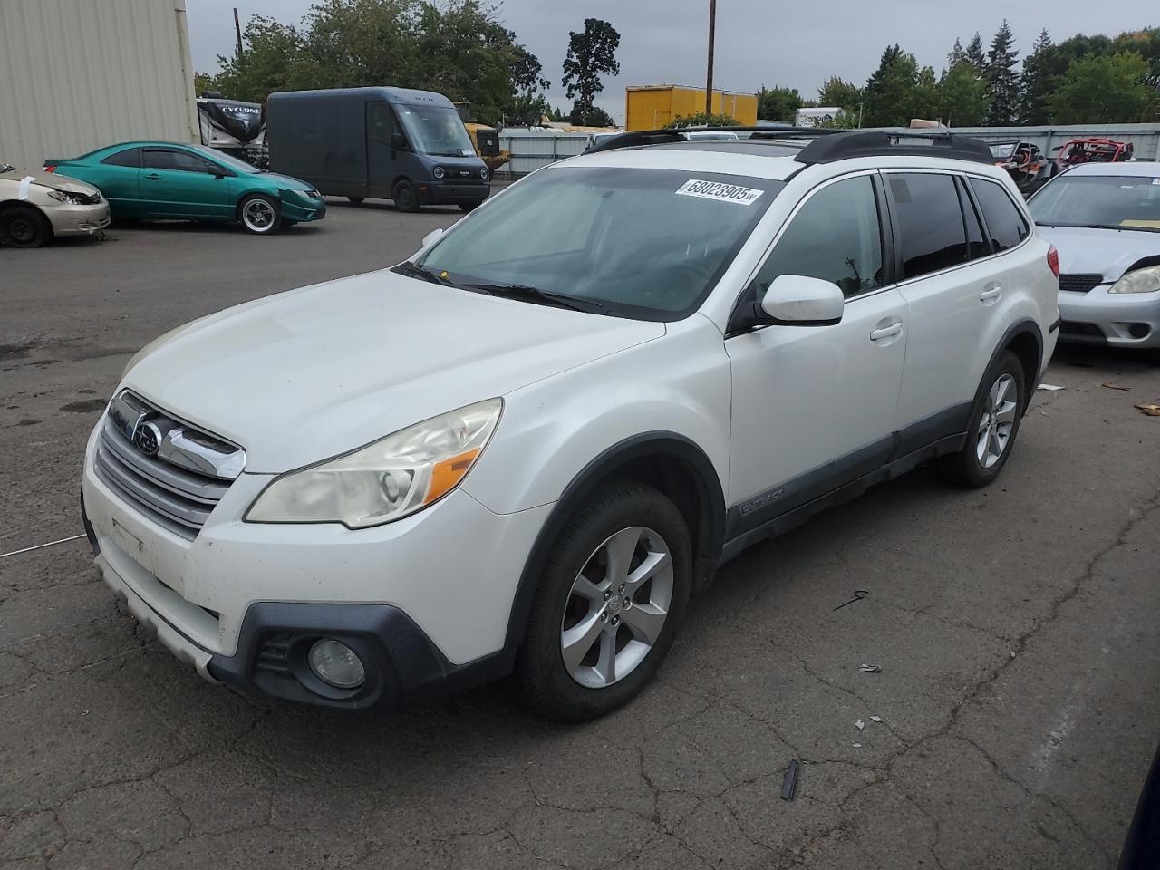 SUBARU OUTBACK 2. 2014