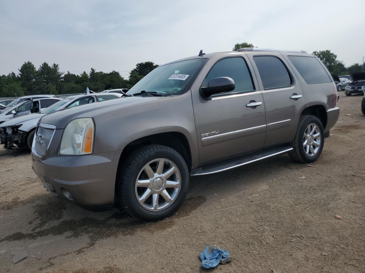GMC YUKON DENA 2011