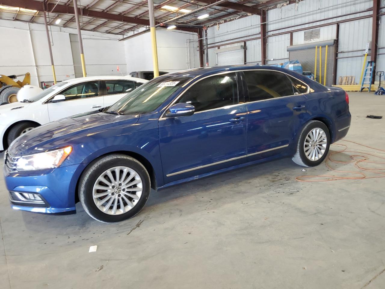 VOLKSWAGEN PASSAT SE 2016