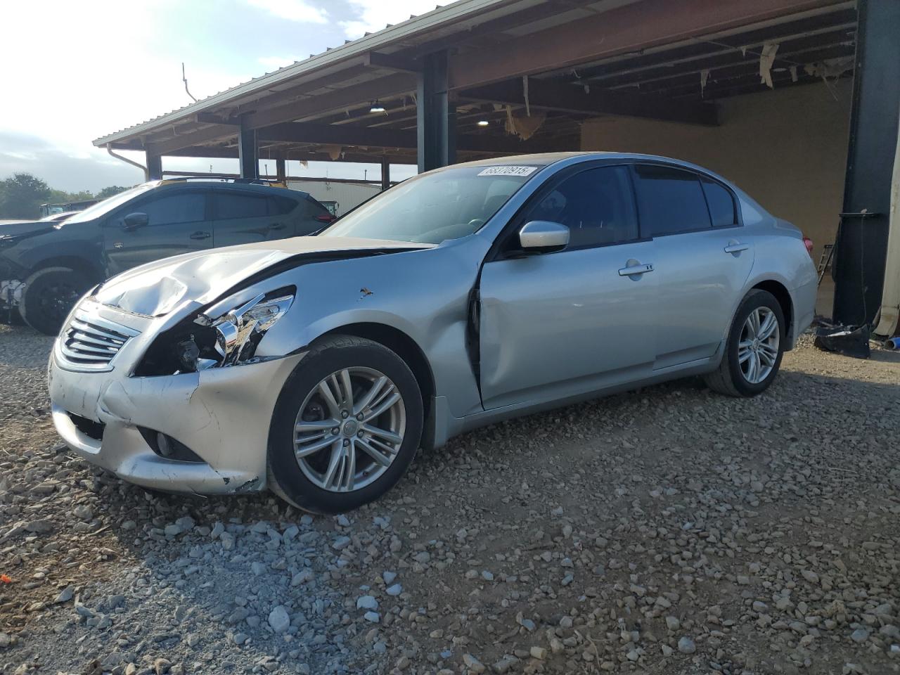 INFINITI G37 2010