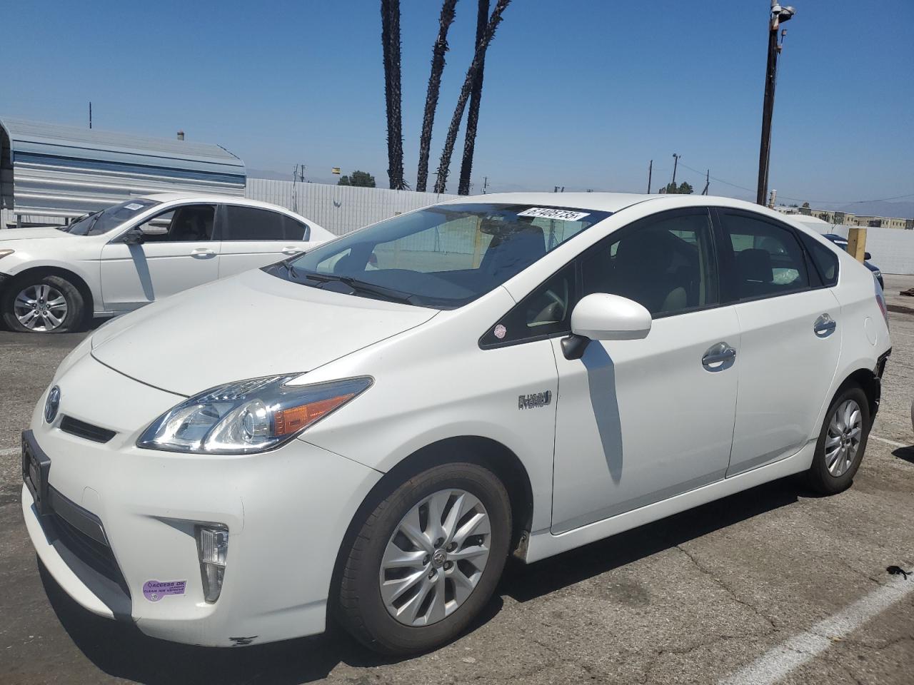TOYOTA PRIUS PLUG 2013