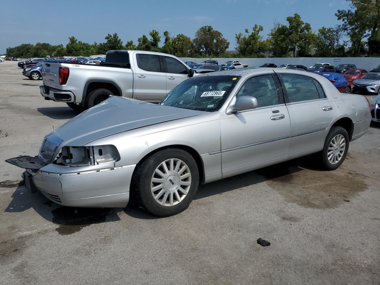 LINCOLN TOWN CAR ULTIMATE 2004